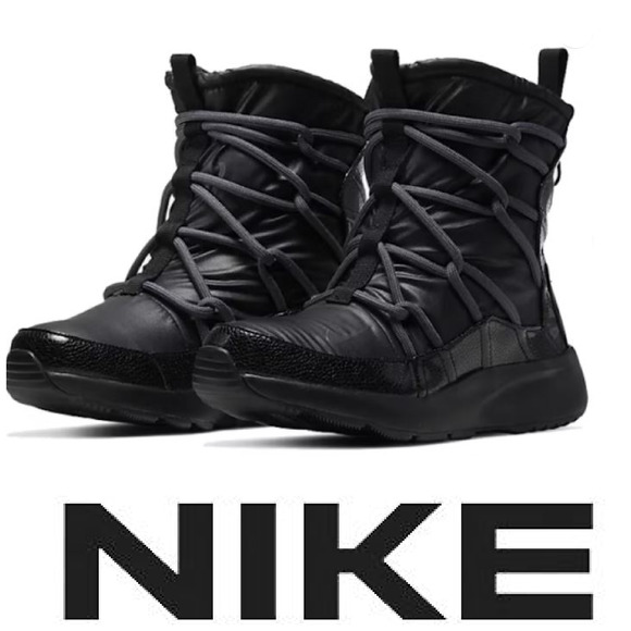 Nike Women's Sz 9 Tanjun High Rise AO0355-004 Triple Black Anthracite Sneakers - Picture 1 of 10